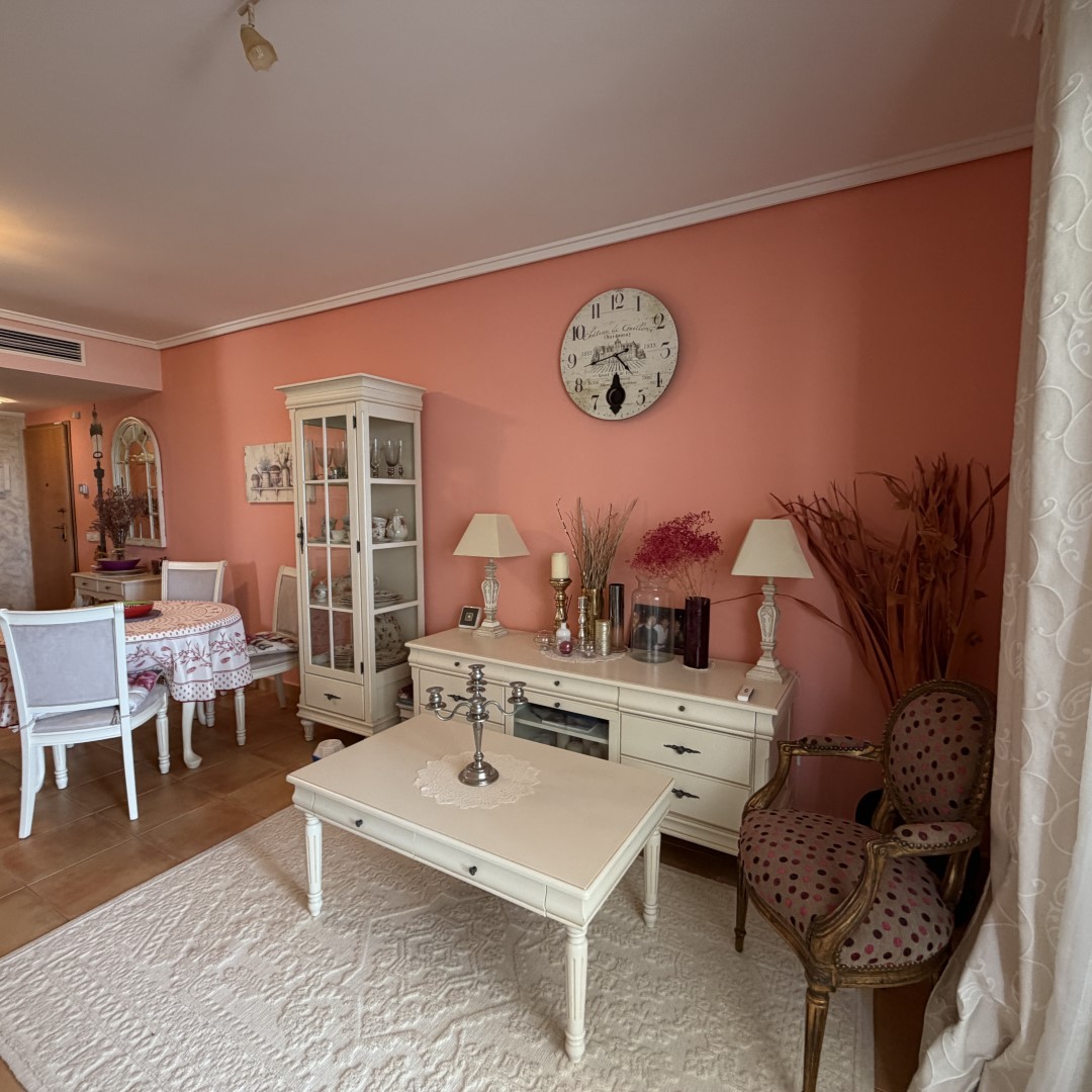 Venta de espectacular apartamento moderno en primera línea con acceso y vistas directas a la playa