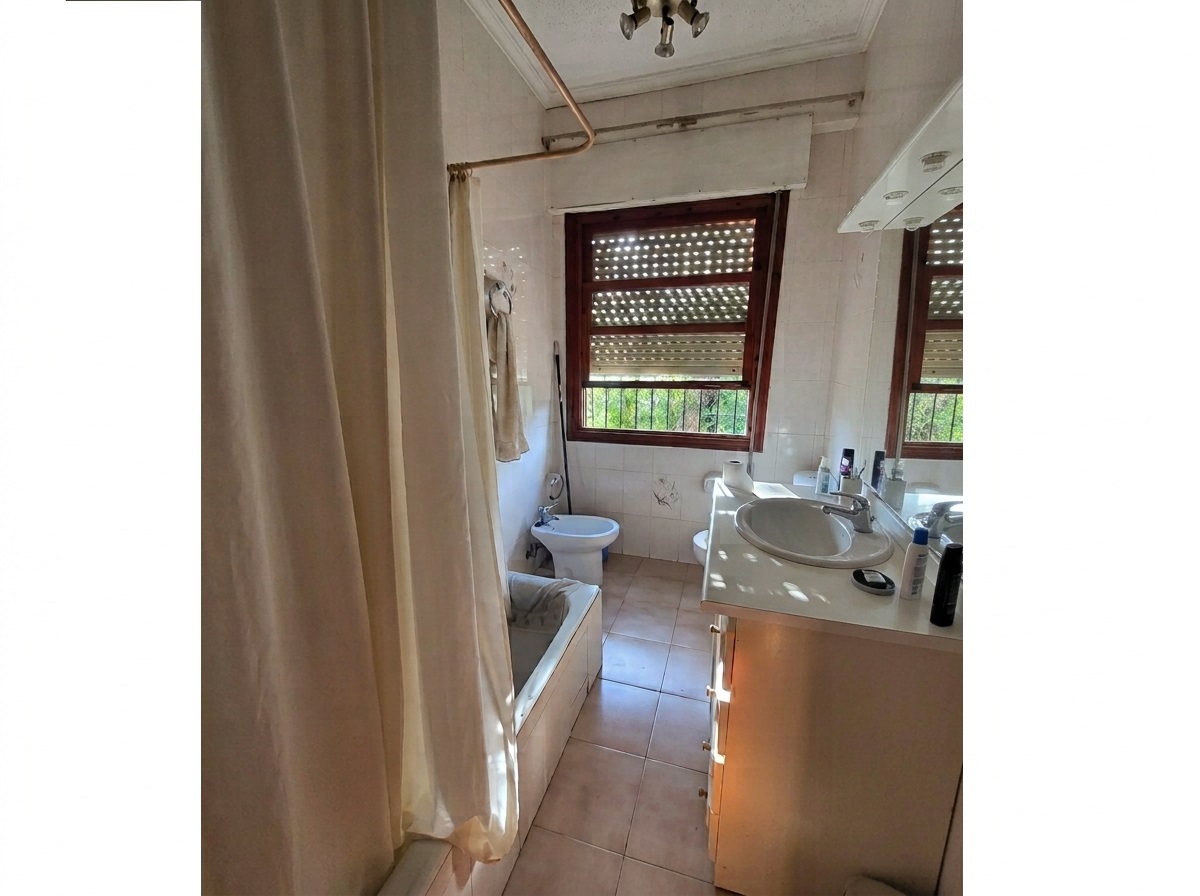 Se vende chalet con ubicación espectacular