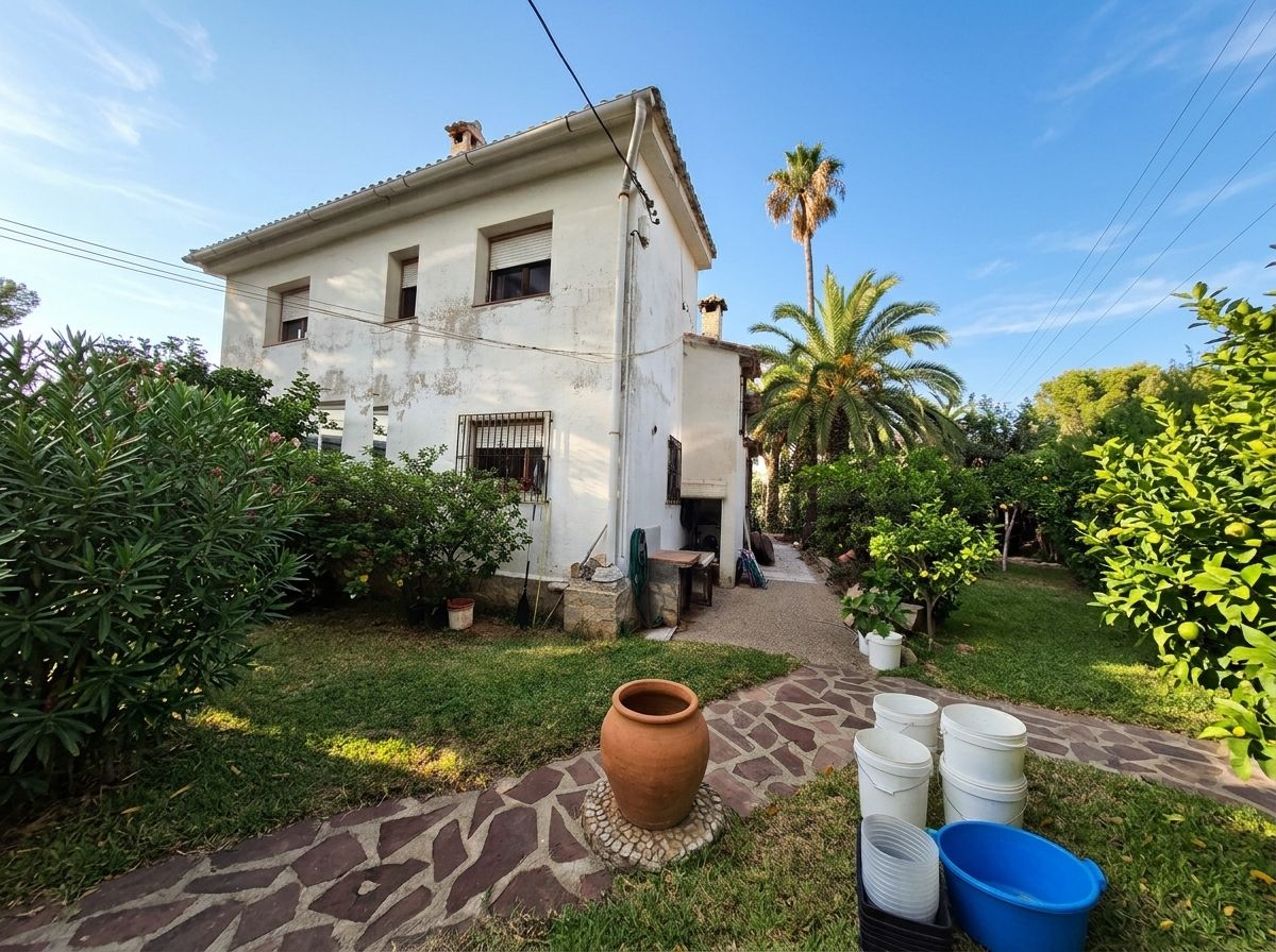 Se vende chalet con ubicación espectacular